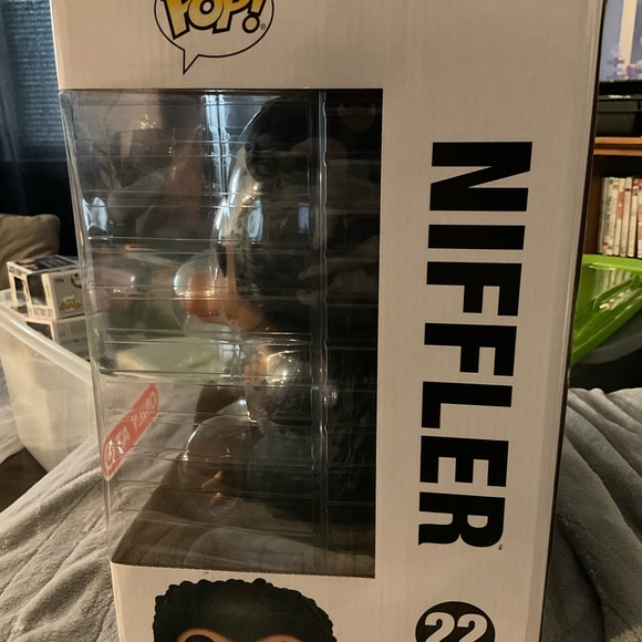 Niffler 10 inch funko pop - Picture 2 of 5